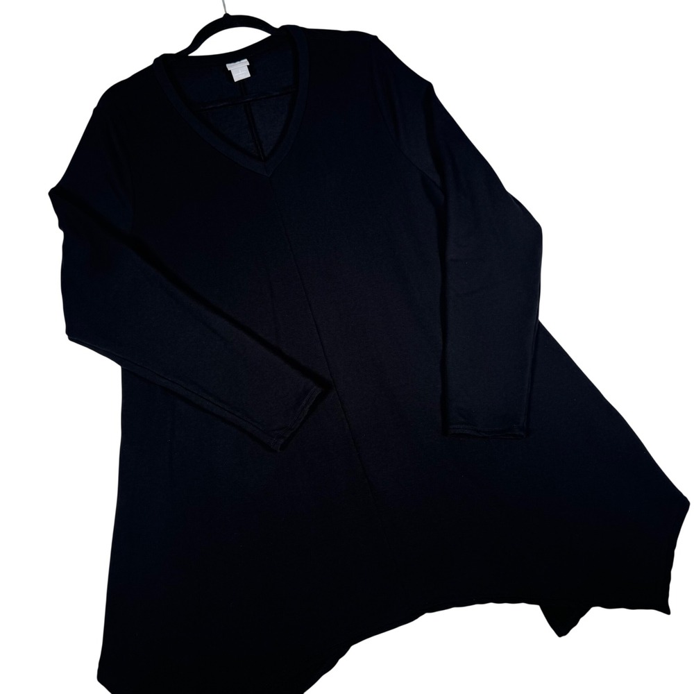 Chicos Zenergy Black V-Neck Sharkbite Hem Tunic Top Long Sleeve Size 2 L 12/14 - Picture 1 of 9